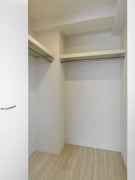 名古屋市・愛知県のマンション経営向け賃貸マンション「レージュ」ウォークインクローゼット
